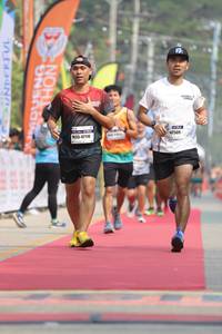 BIB: 2509, 47110
                            <button type="button" onclick="openModal(8160053)" class="btn btn-primary btn-sm float-right btn-popup" data-toggle="modal" data-target=".modal-high-quality">
                        <i class="fas fa-shopping-cart"></i> Add to Cart
                    </button>
                                            <button type="button" onclick="isThisMe(8160053, true)" class="btn btn-success btn-sm float-right btn-popup btn-isme hidden" data-toggle="tooltip" data-placement="bottom" title="นี่คือรูปของคุณใช่ไหม คลิกที่นี่เพื่อเอาเข้าอัลบั้ม">
                        <i class="fas fa-plus"></i> Add to album
                    </button>
                    <button type="button" onclick="isThisMe(8160053, false)" class="btn btn-warning btn-sm float-right btn-popup btn-isnotme hidden">
                        <i class="fas fa-ban"></i> Remove from album
                    </button>